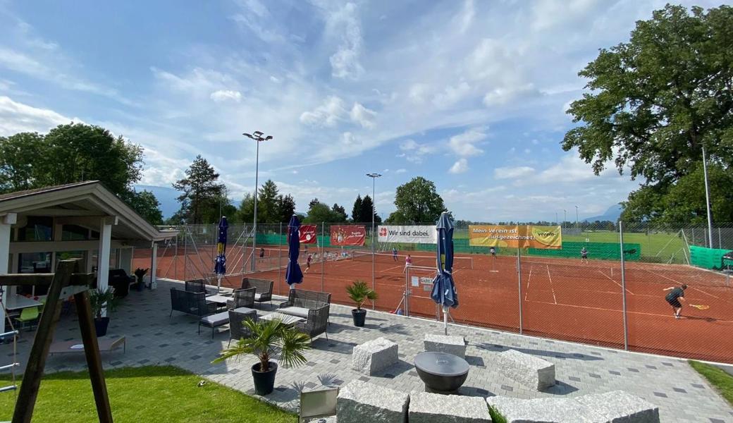 Die Widnauer Tennisanlage bietet neu sechs ganzjährig bespielbare «Swiss Court»-Plätze.