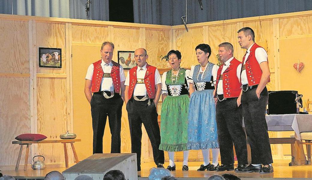 Klangschön und bodenständig trat die hervorragende Jodlergruppe Hirschberg auf. 