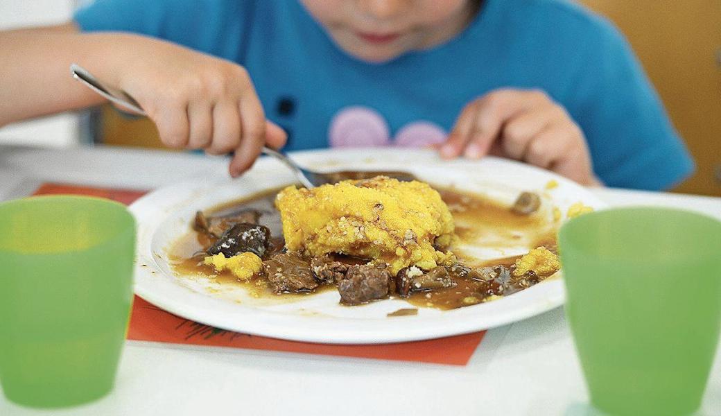 Für einige Kinder in Walzenhausen ist die Mittagszeit zu kurz, um zu Hause zu essen.