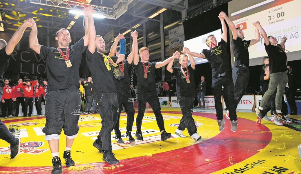 Die Kriessner Ringer feierten in Willisau ihren dritten Meistertitel in Serie. 
