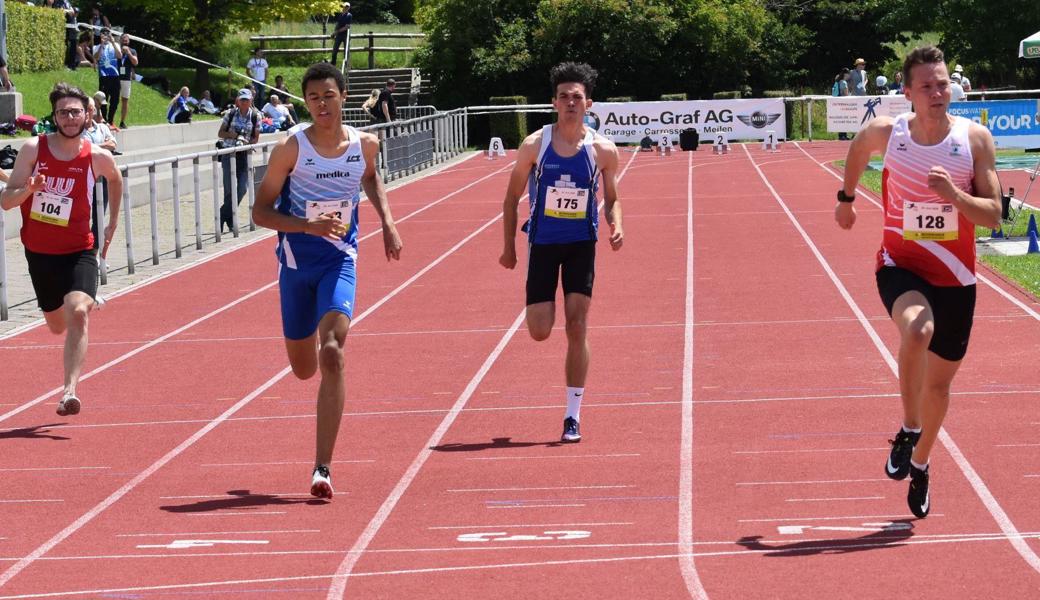 Er verbesserte seine 100-m-Bestmarke um 0,36 Sekunden.