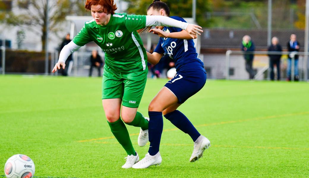 Lena Göppel (in Grün) glich für SG-Staad spät zum 2:2 aus.