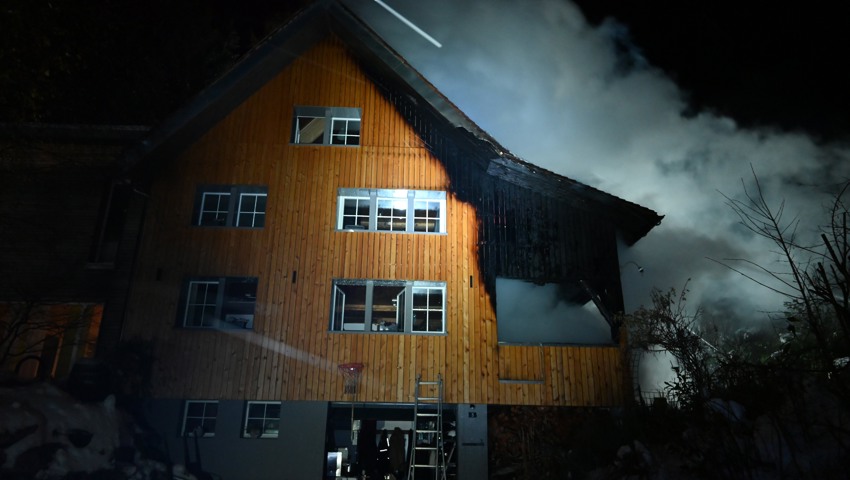 Der Brand startete in der Nacht auf Sonntag.