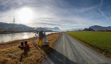 Neun Säulen am Rhein: Ein Open-Air-Testlabor