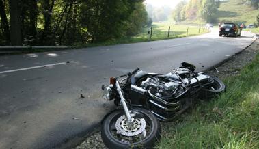 Motorradfahrer tödlich verunfallt