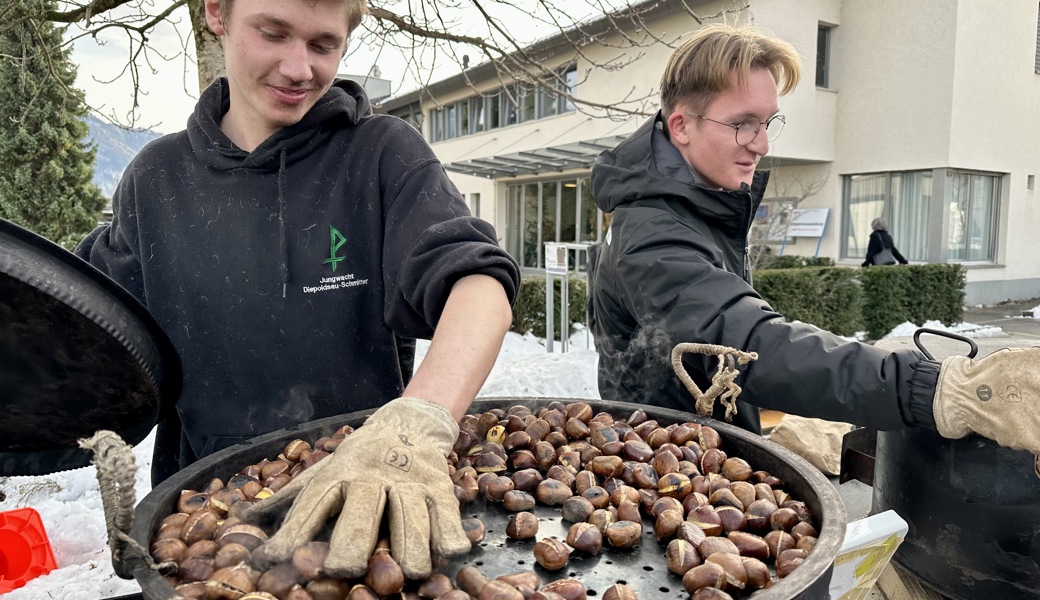 Die «Tippilzouer» kamen in Scharen an das Novembermärtli