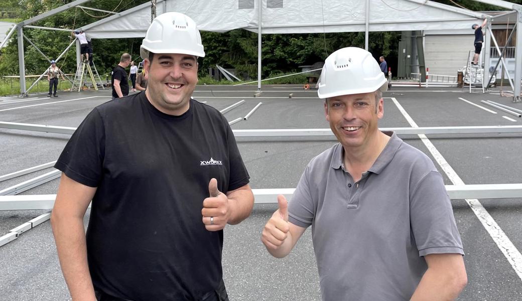 Silvio Baumgartner (links) und Jürg Rissi freuen sich auf das Public Viewing in Altstätten.