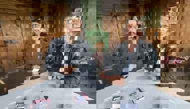 Vor zwölf Jahren gekommen, um zu bleiben: Schlossherr freut sich über Quiz