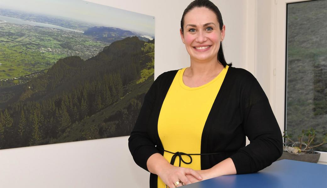 Als Mitarbeiterin der Fachstelle Integration Rheintal hat Sonja Arnold ein dichtes Netz zwischen Frauen gewoben. Sie hat die Initiative ergriffen, den Soroptimist Club Rheintal zu gründen, damit sich die Stellung von Mädchen und Frauen verbessert.