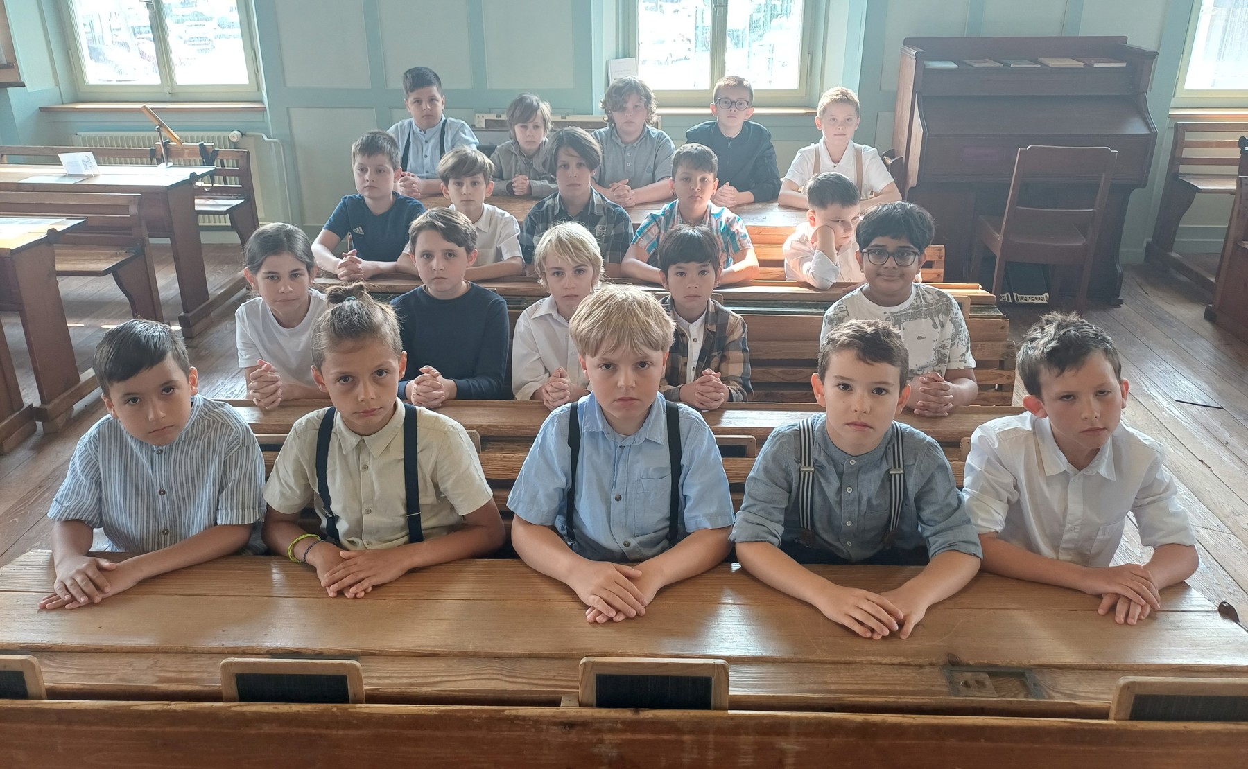 111-jahre-schulhaus-breite-sch-lerinnen-und-sch-ler-erleben-die