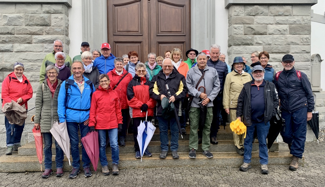 Start der Wanderung 60 Plus Widnau bei der kath. Kirche Widnau