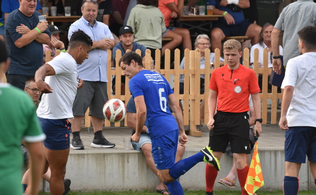 Vier Unbesiegte sind in der Pole Position für die Halbfinal-Qualifikation