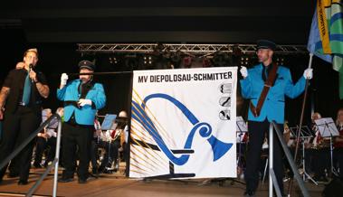 MV Diepoldsau-Schmitter: Kraftvolle Symbolik in neuer Fahne