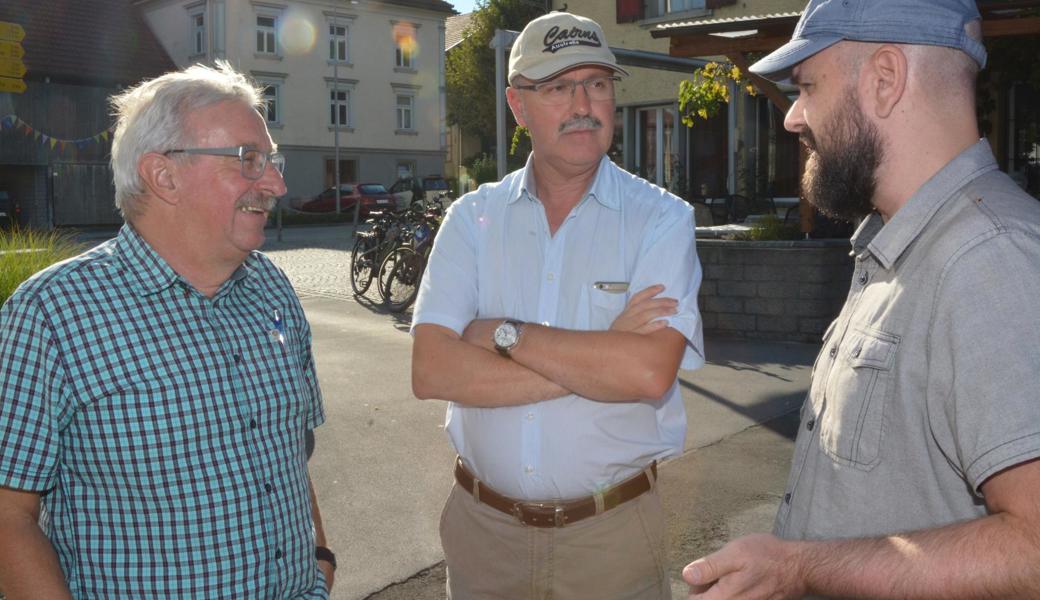 René Zünd (links) im Gespräch mit Andreas Rüdisüli, stellvertretender Chefredaktor (rechts).