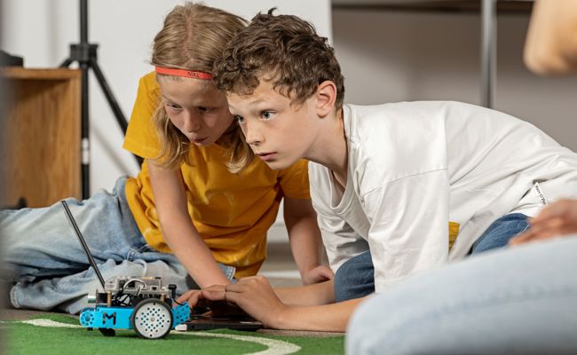 Smartfeld-Workshops begeistern: 2000 Jugendliche stärkten bereits ihre digitalen Kompetenzen