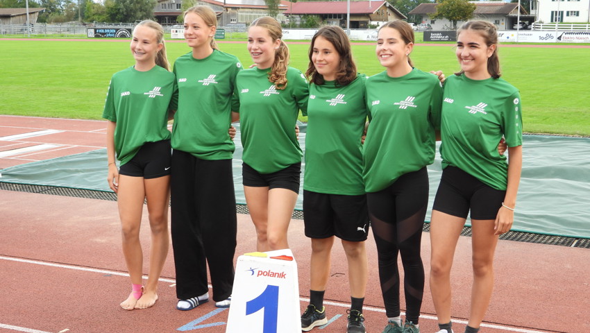 ie Acht- und Neuntklässlerinnen der Oberstufe Rebstein-Marbach gewannen am kantonalen Schusporttag in Balgach. ie Acht- und Neuntklässlerinnen der Oberstufe Rebstein-Marbach gewannen am kantonalen Schusporttag in Balgach.