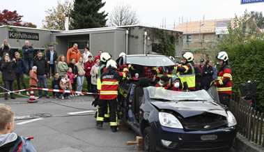 Hauptübung der Feuerwehr Oberriet: 120 Zuschauer erleben spannende Rettungsszenarien