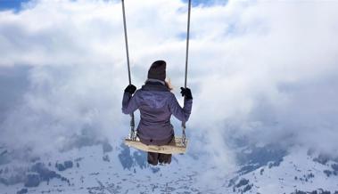 Ausflugstipp Berner Oberland: James Bond, riesige Schaukel und Spiegelhaus in fünf Tagen