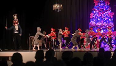 Ballettschule Veronica Rossetti tanzt den "Nussknacker" - die Bilder