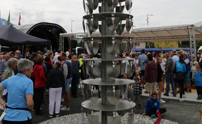 Das Kuspi-Kunstwerk, der markante Dorfbrunnen, sprudelt derzeit nicht