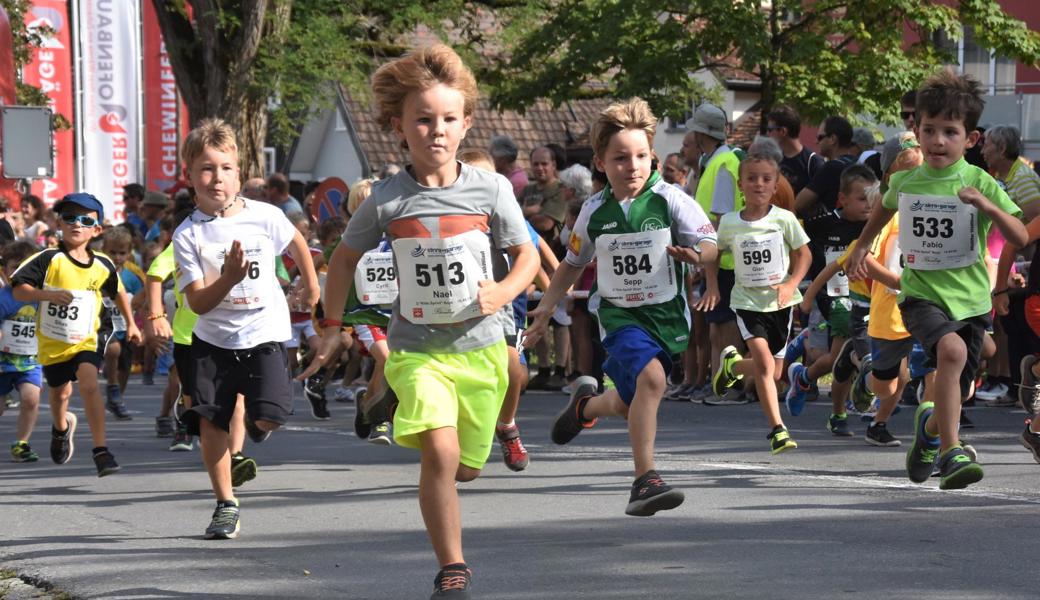 Am Samstag starten wieder Hunderte junge und ältere Läuferinnen und Läufer am Städtlilauf.