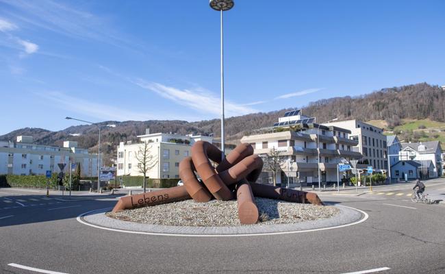 Auer Kreisel in Zürcher Magazin:  «Besuch beim hässlichsten Verkehrskreisel der Schweiz»