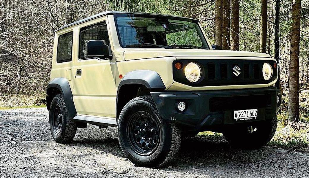 Suzuki Jimny Country. 