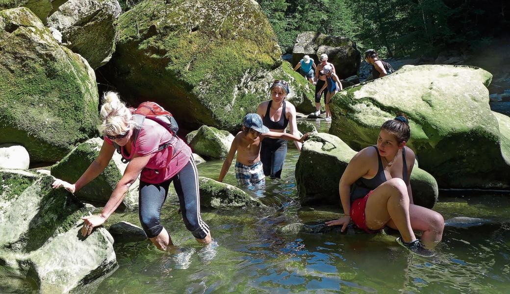 Einfachere Schluchtenwanderungen eignen sich für die ganze Familie. 