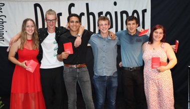 Linda Steiger aus Heerbrugg ist die beste Schreinerin im Kanton Linda Steiger aus Heerbrugg ist die beste Schreinerin im Kanton