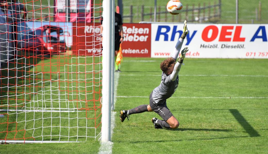 FCM-Goalie Fabian Lüchinger musste am Samstag fünfmal den Ball aus dem Netz fischen.