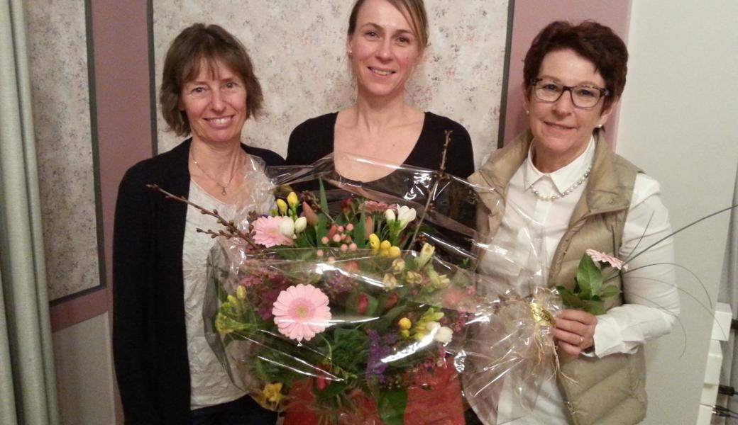 An der HV (von links): Kassierin Gudrun Brunner, Revisorin Susanne Mettier und Rosmarie Menzi (neues Vorstandsmitglied).