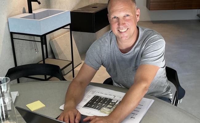 Keel baut mit Hanf und Lehm