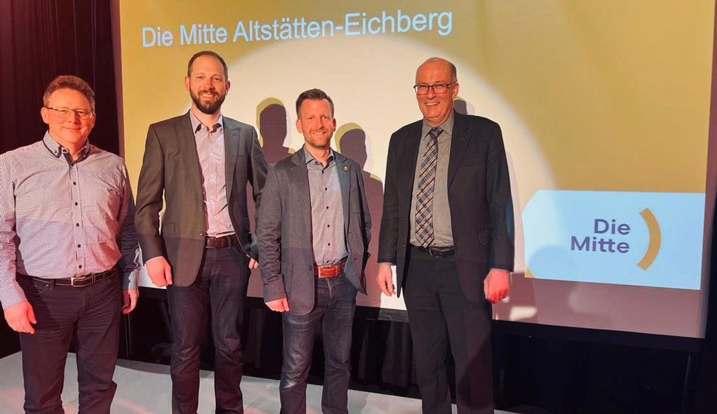 Michael Schöbi (Kantonsrat), Alex Arnold (Vizepräsident), Andreas Broger (abtretender Präsident), Markus Ritter (Nationalrat).