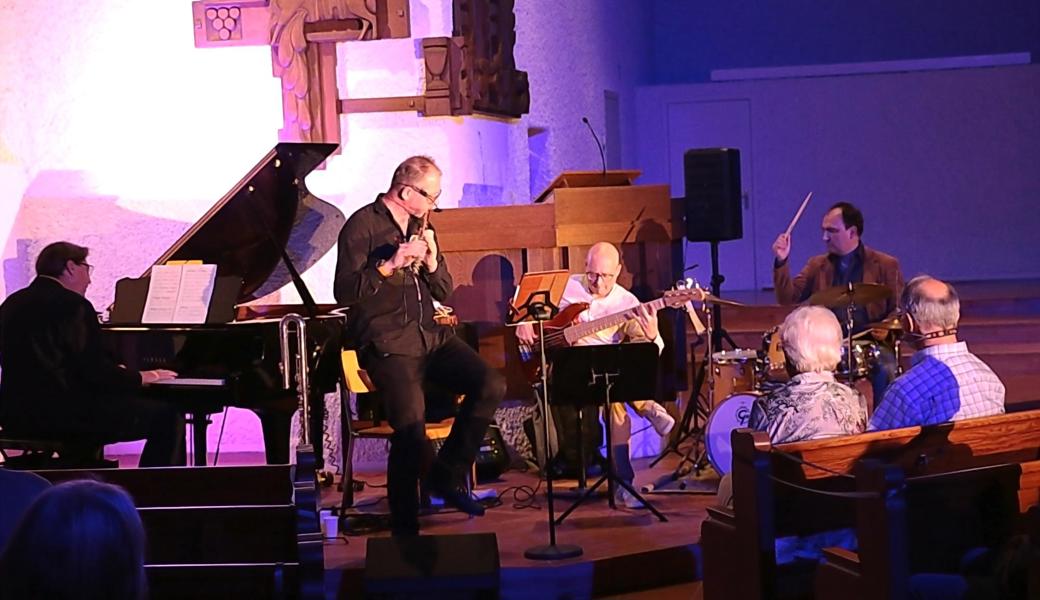 Peter Madsen, Piano, Erich Tiefenthaler, Flöte, Dietmar Kirchner, Bass und Patrick Manzecchi, Schlagzeug, begeisterten in Berneck mit Jazzkompositionen aus der Feder des Flötisten.

