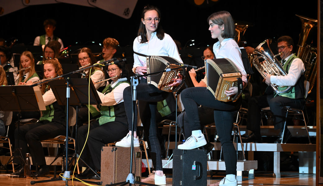 Die Musikgesellschaft Montlingen-Eichenwies bot ein buntes Programm mit Jassen, Blasmusik und Schwyzerörgeli