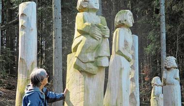 Altstätter Bildhauer gestaltet Skulpturen in Wolfhalden