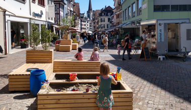 Lex Bauernmarkt: Stadt lässt Poller in die Marktgasse einbauen Lex Bauernmarkt: Stadt lässt Poller in die Marktgasse einbauen