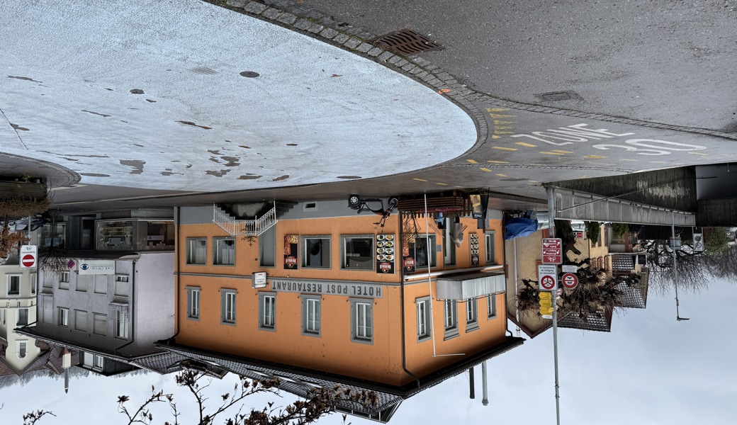 «Das Velo hat keinen Vortritt»: Warum die verwirrende Kurve trotz Ziegeleiweg-Ausbau so bleibt