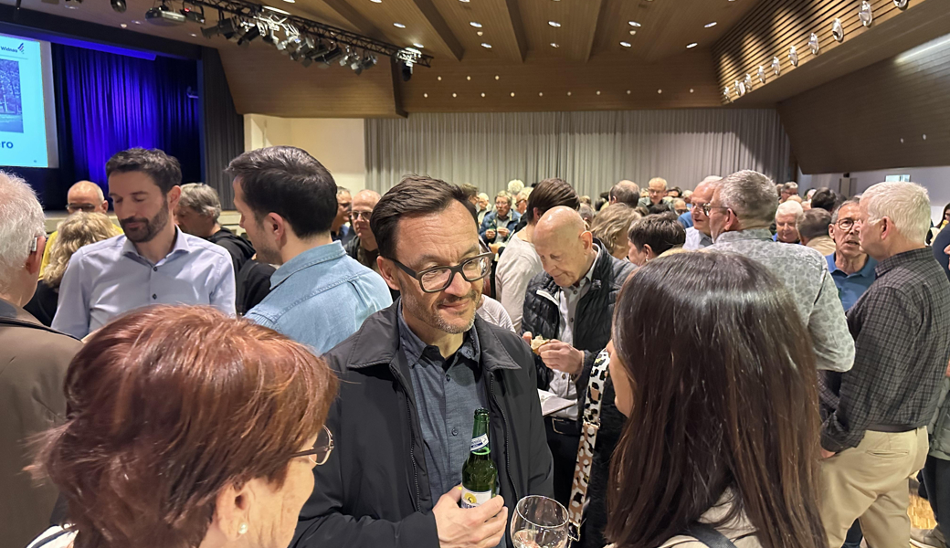 Breite Zustimmung zu allen Anträgen - Pflegezentrum unter Druck