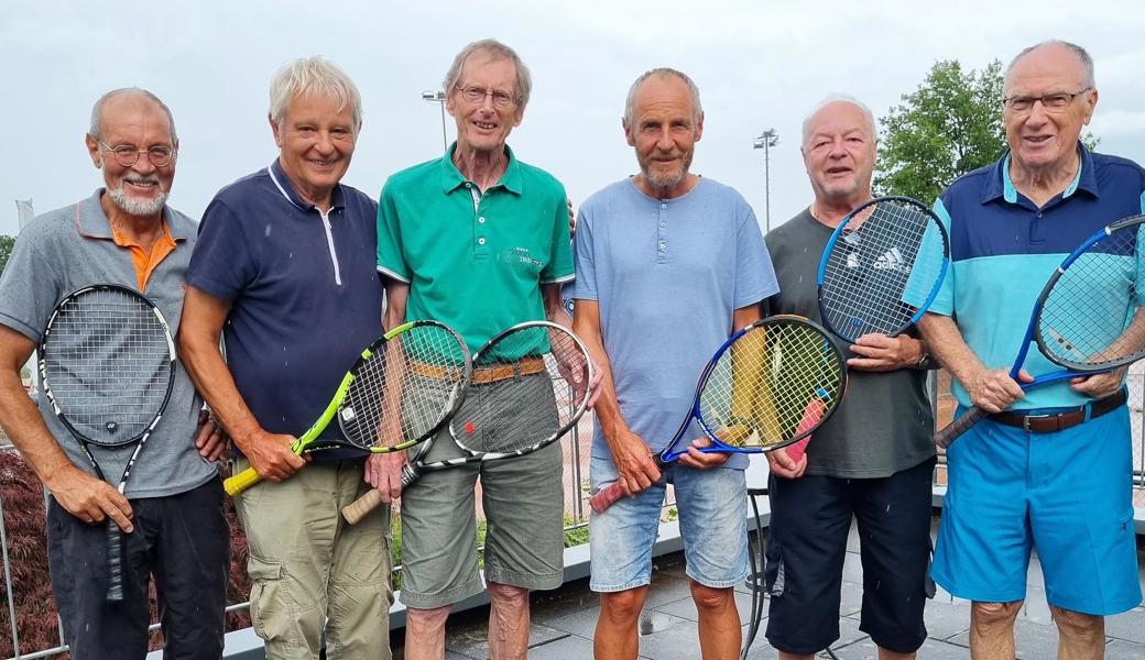 Die Aufsteigermannschaft der Altstätter Senioren 65+ (von links): TCA-Präsident Martin Brühwiler, Leo Fraisl, Bernhard Weiss, Alex Thür, Gilbert Stieger und Fredi Eggler. Es fehlt: Heinz Walzer. 