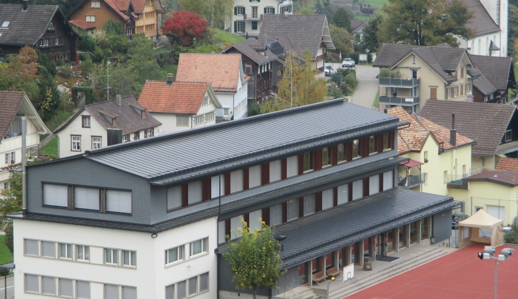 Kindern und Eltern wurden von einem Elternteil bedroht – Schule muss schliessen