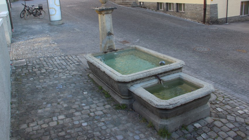 Es floss massiv mehr Geld in die Kasse als budgetiert, nebst mehr Steuern machten die Technischen Betriebe massiv mehr Gewinn. Es floss massiv mehr Geld in die Kasse als budgetiert, nebst mehr Steuern machten die Technischen Betriebe massiv mehr Gewinn.