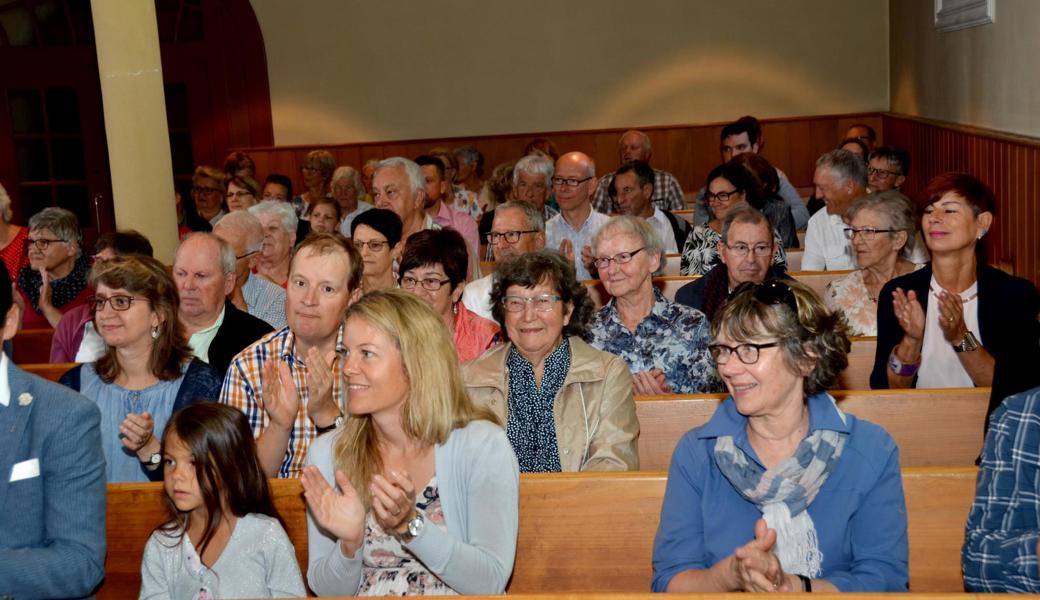 Begeisterter Applaus für den Kirchenchor Diepoldsau unter der Leitung von Klaus Roggors.