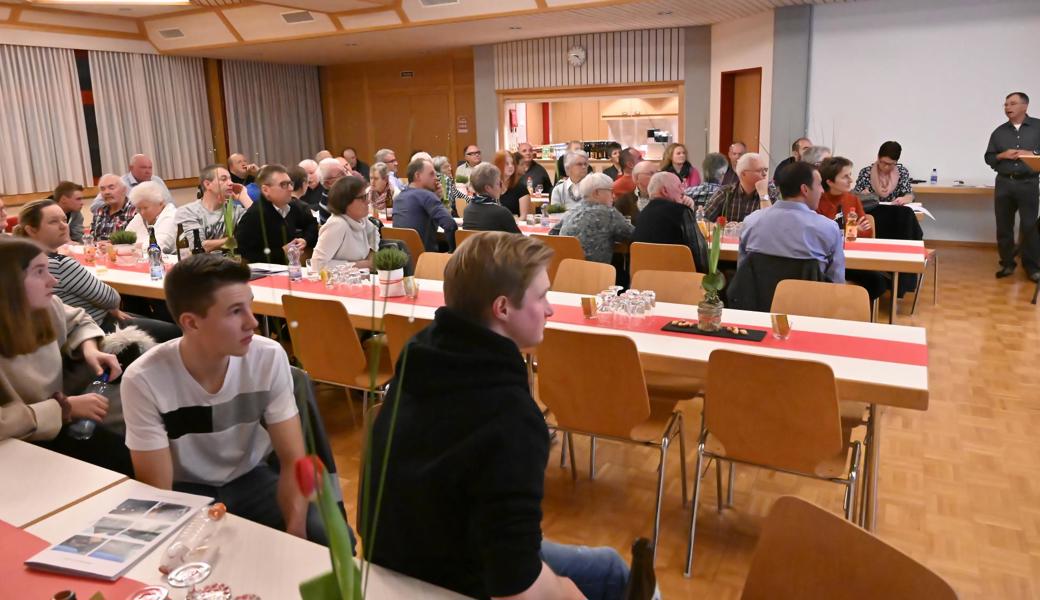 Kritisch: Die Oberrieter Ortsbürger möchten mehr Entscheidungsgrundlagen, bevor sie der Erneuerung der Alpkäserei Kienberg zustimmen.