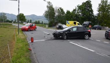 Drei verletzte Personen nach Verkehrsunfall