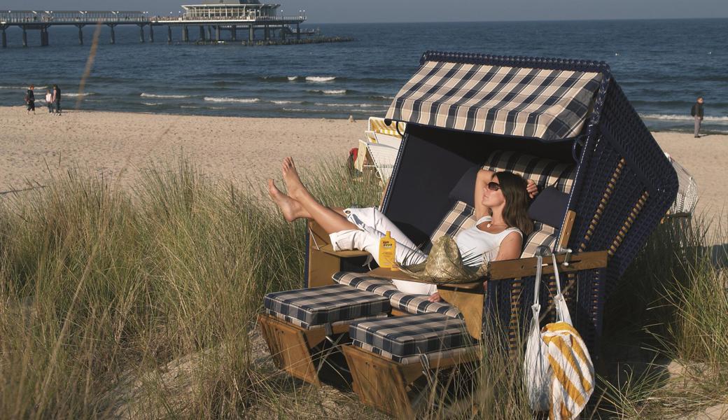 Die Strandkörbe werden in Handarbeit individuell angefertigt.