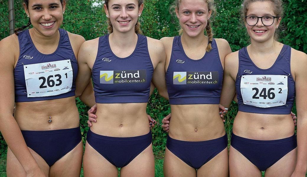 Die neuen Rekordhalterinnen bei der weiblichen U18-Staffel (v. l.): Alessia Omlin, Chantal Keel, Aylin Rudolph und Alisa Buschor.