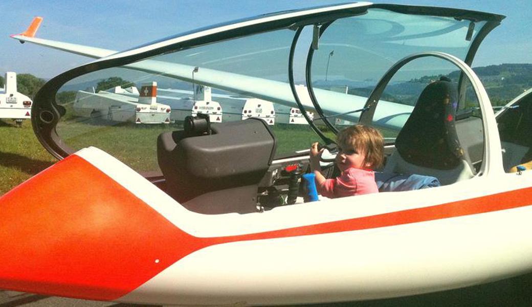 Die Segelflugzeuge sind faszinierende Geräte.