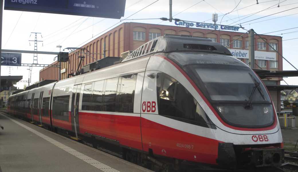 Heute gehören die modernen Züge der ÖBB zum Bild des internationalen Bahnhofs St. Margrethen. 