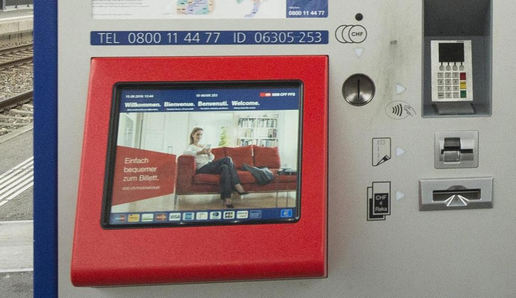 Bald müssen die Fahrgäste am Bahnhof ihr Billett am Automaten ziehen.